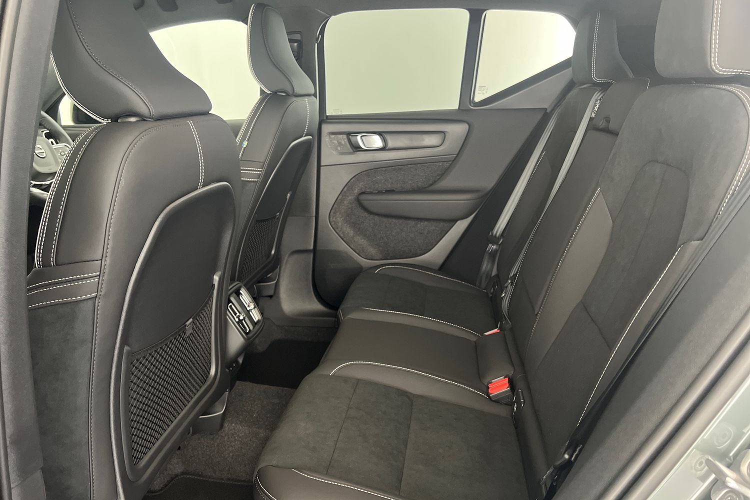 Used Volvo XC40 2025 for sale - 76614941: Photo 17