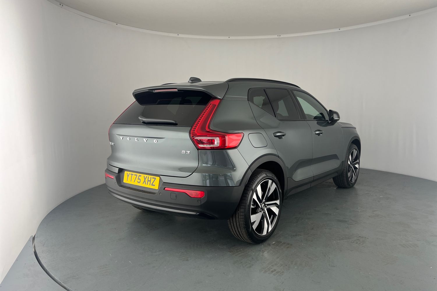 Used Volvo XC40 2025 for sale - 76614941: Photo 24