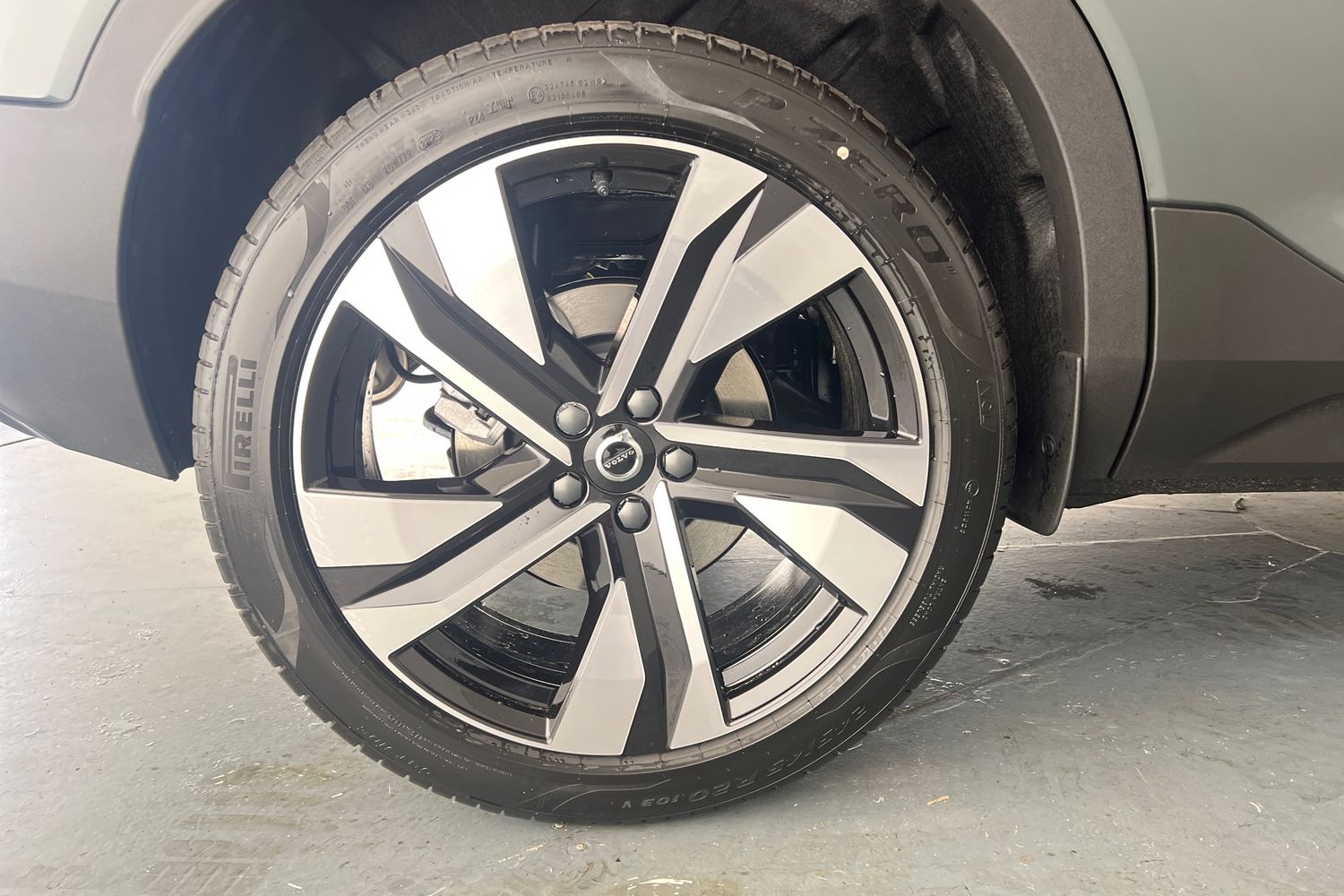 Used Volvo XC40 2025 for sale - 76614941: Photo 29