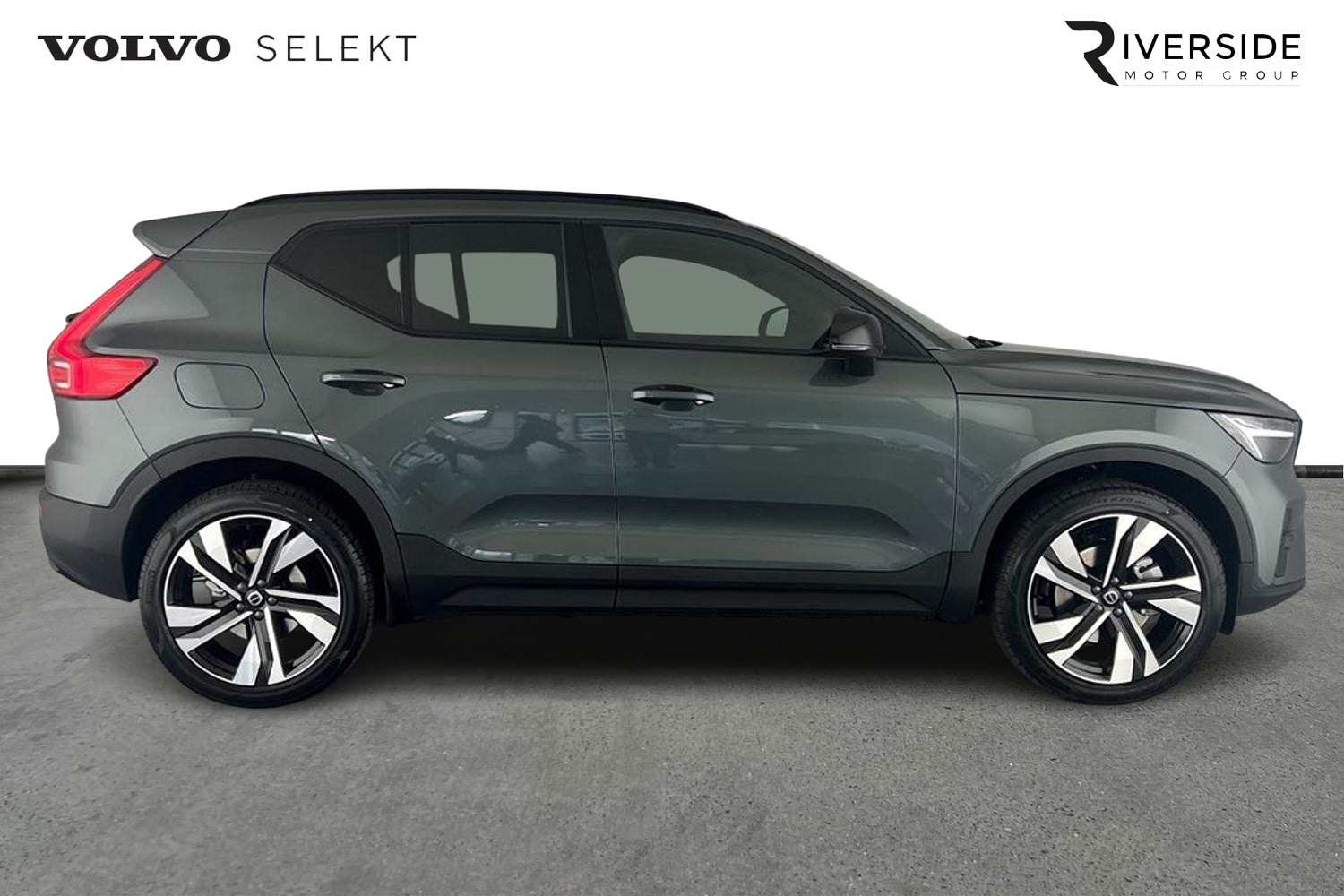 Used Volvo XC40 2025 for sale - 76614941: Photo 4