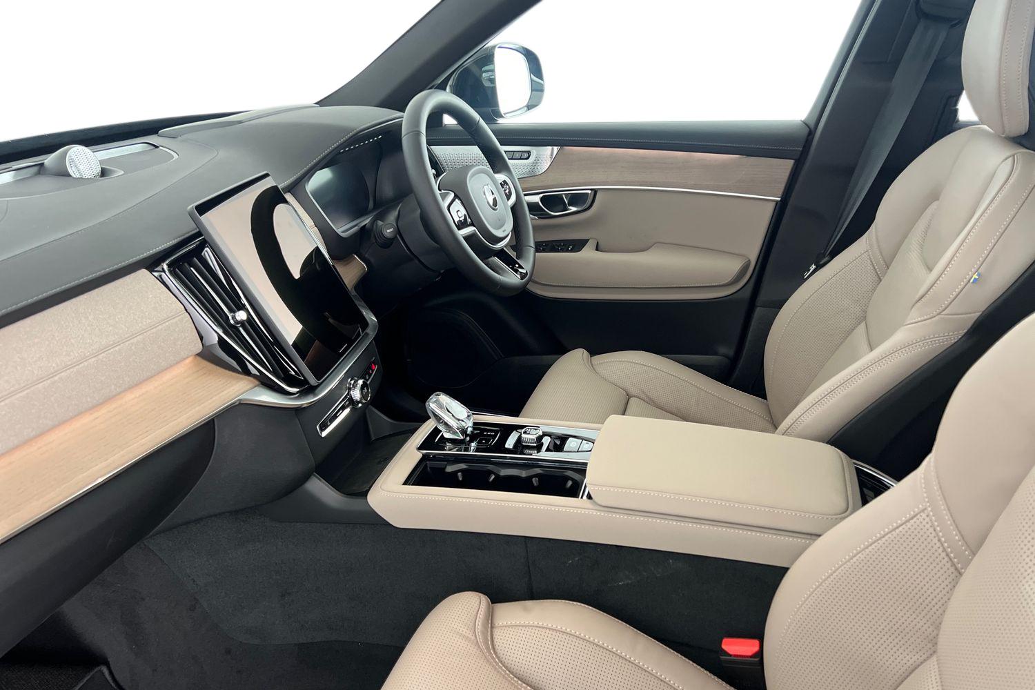 Used Volvo XC90 2025 for sale - 76479679: Photo 2