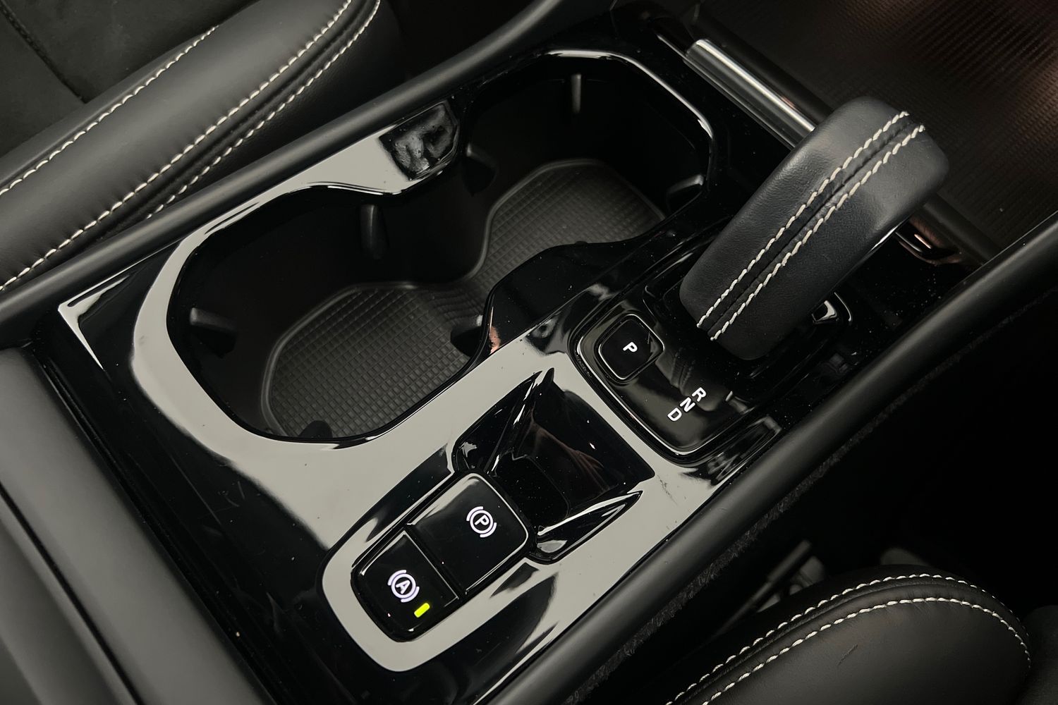 Used Volvo XC40 2022 for sale - 76780292: Photo 13