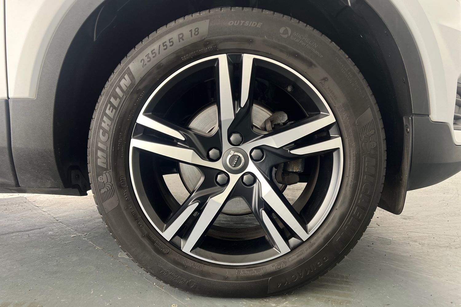 Used Volvo XC40 2022 for sale - 76780292: Photo 5