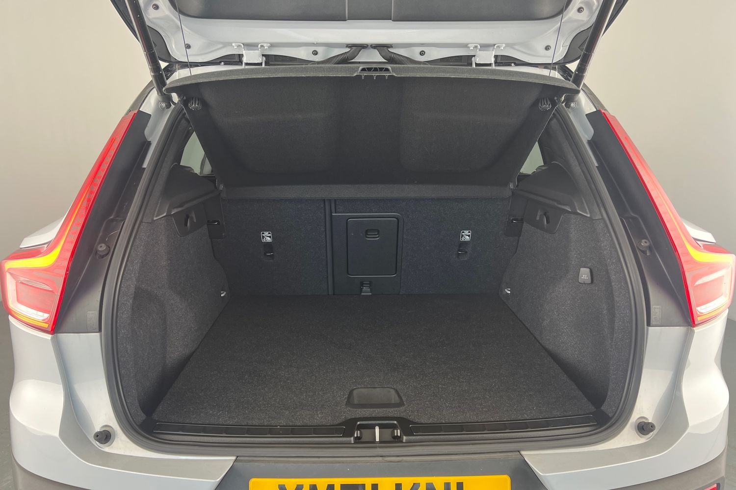 Used Volvo XC40 2022 for sale - 76780292: Photo 8