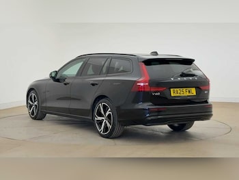 Used Volvo V60 2025 for sale - 78670369: Photo