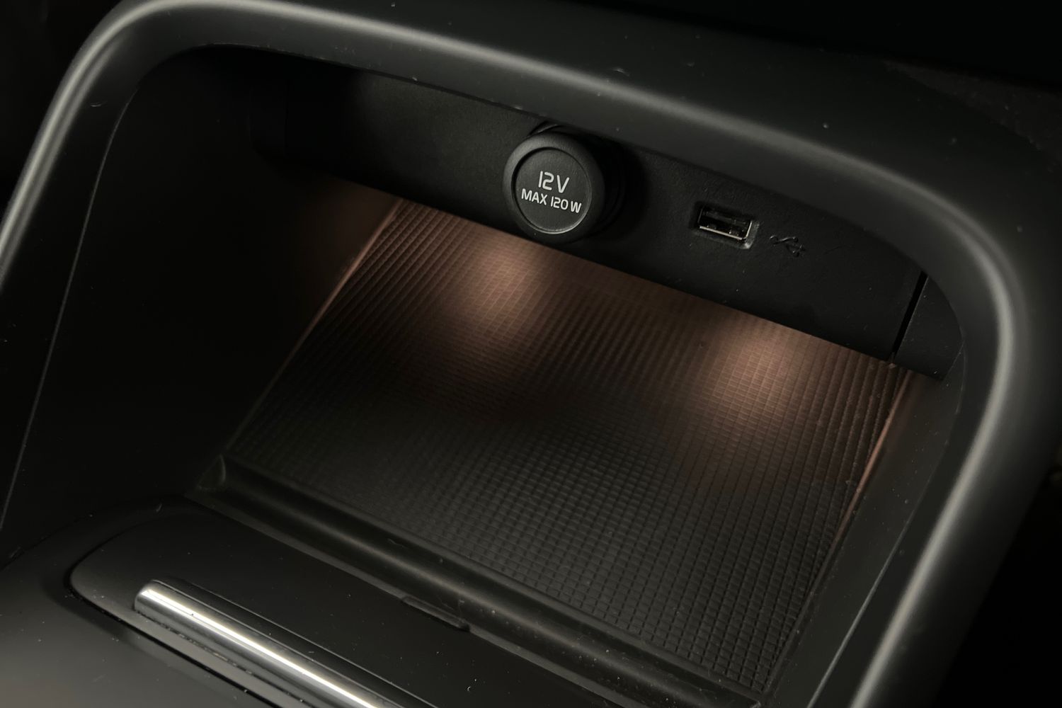 Used Volvo XC40 2019 for sale - 77005236: Photo 30