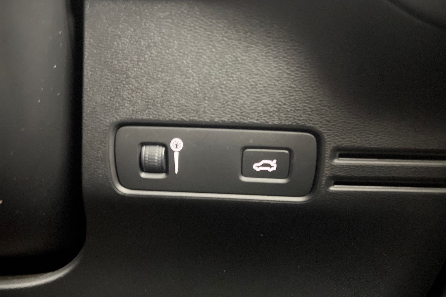 Used Volvo XC40 2019 for sale - 77005236: Photo 35