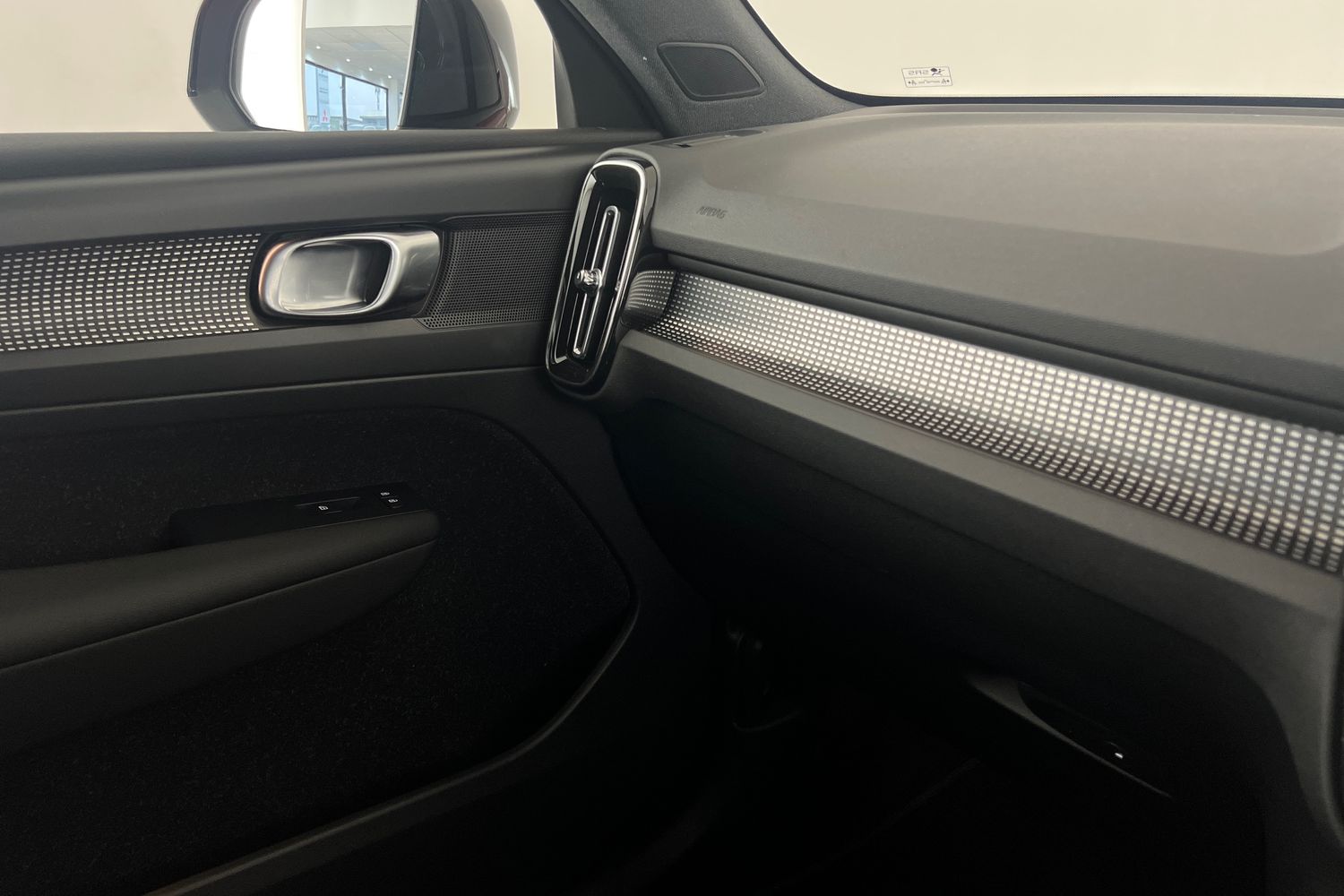 Used Volvo XC40 2019 for sale - 77005236: Photo 36