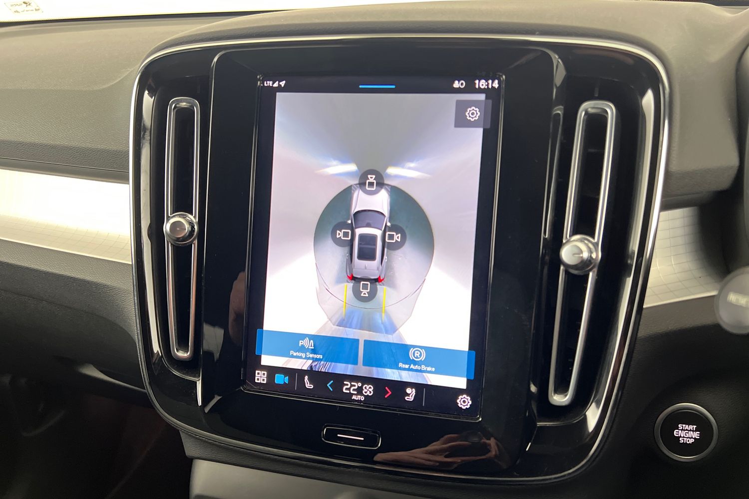 Used Volvo XC40 2023 for sale - 76780303: Photo 16