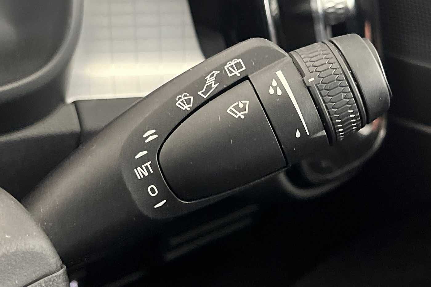 Used Volvo XC40 2023 for sale - 76780303: Photo 33