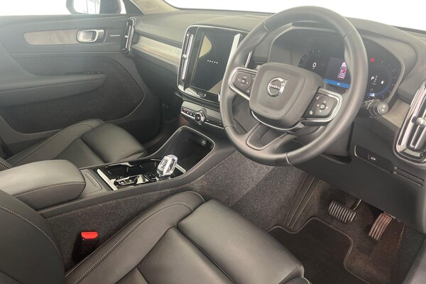 Used Volvo XC40 2024 for sale - 75629621: Photo 10