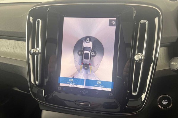 Used Volvo XC40 2024 for sale - 75629621: Photo 16