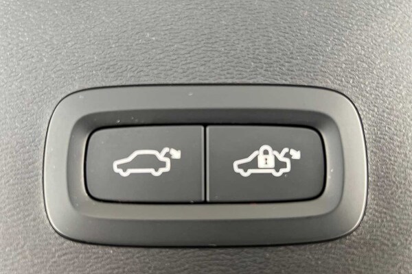 Used Volvo XC40 2024 for sale - 75629621: Photo 22