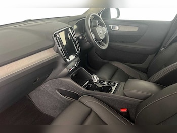 Used Volvo XC40 2024 for sale - 75629621: Photo