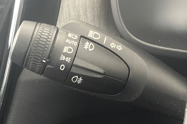 Used Volvo XC40 2024 for sale - 75629621: Photo 36