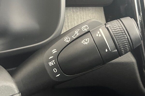 Used Volvo XC40 2024 for sale - 75629621: Photo 37