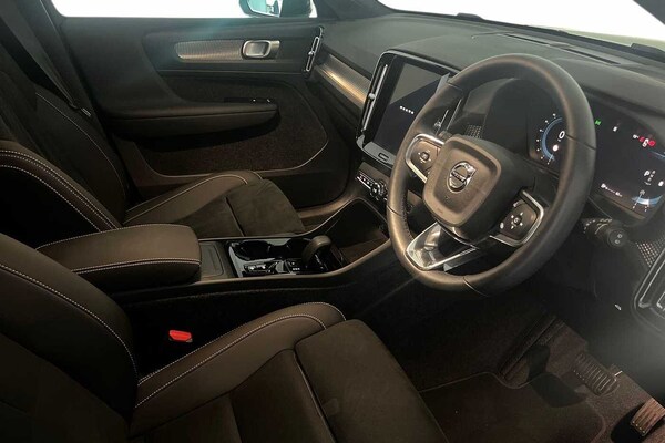 Used Volvo XC40 2024 for sale - 75439637: Photo 10