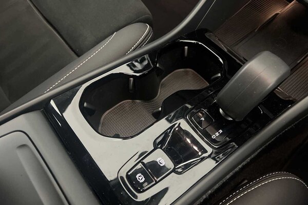 Used Volvo XC40 2024 for sale - 75439637: Photo 13