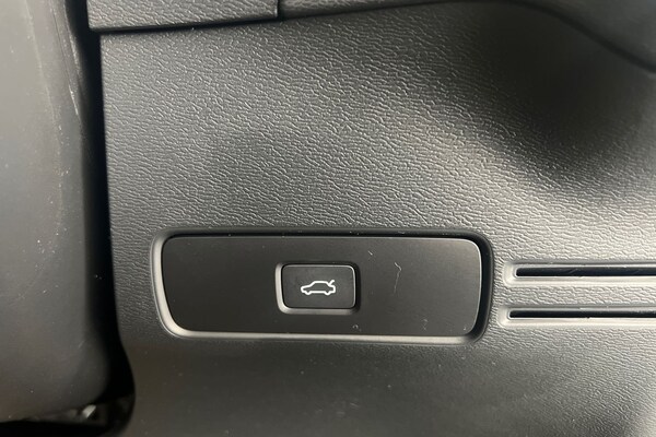 Used Volvo XC40 2024 for sale - 75439637: Photo 38