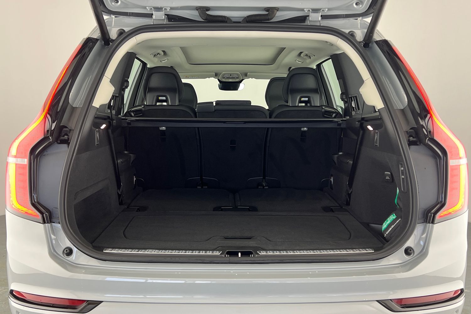 Used Volvo XC90 2025 for sale - 76796325: Photo 8