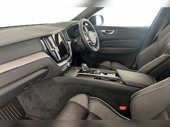 Used Volvo XC60 2021 for sale - 76796354: Photo