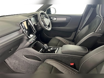 Used Volvo XC40 2021 for sale - 76130839: Photo
