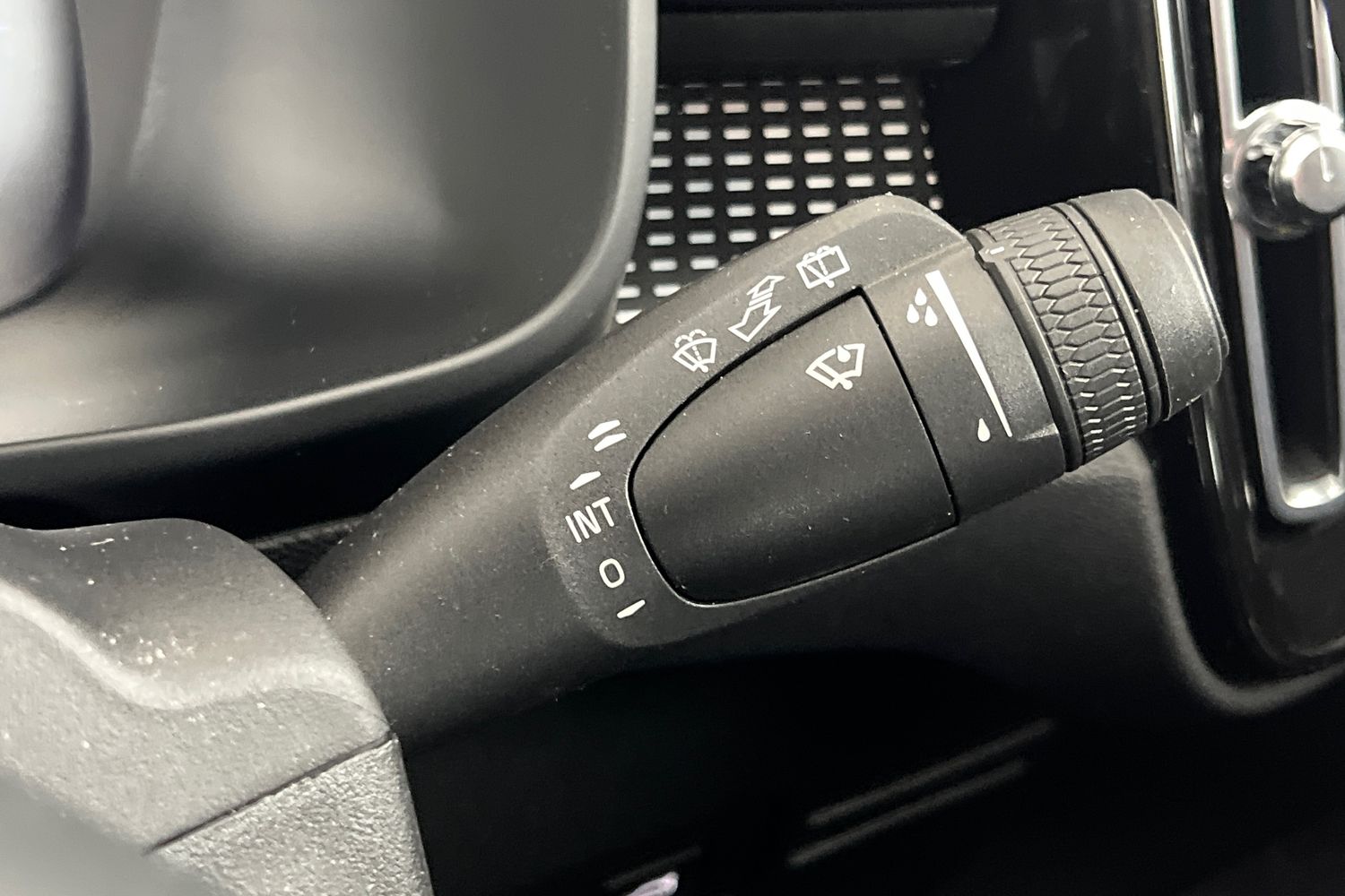 Used Volvo XC40 2021 for sale - 76130839: Photo 31