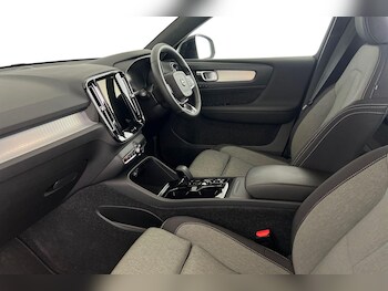 Used Volvo XC40 2022 for sale - 78094733: Photo