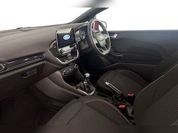 Used Ford Fiesta 2018 for sale - 77818947: Photo