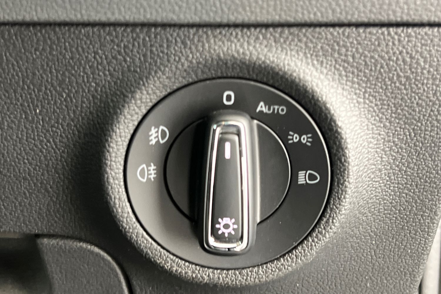 Used Skoda Karoq 2023 for sale - 77151411: Photo 33