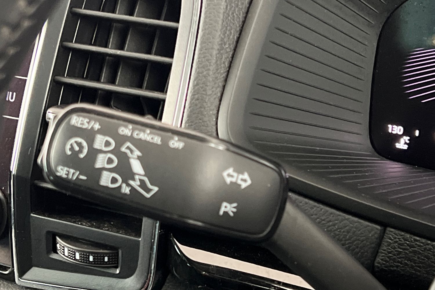 Used Skoda Karoq 2023 for sale - 77151411: Photo 34