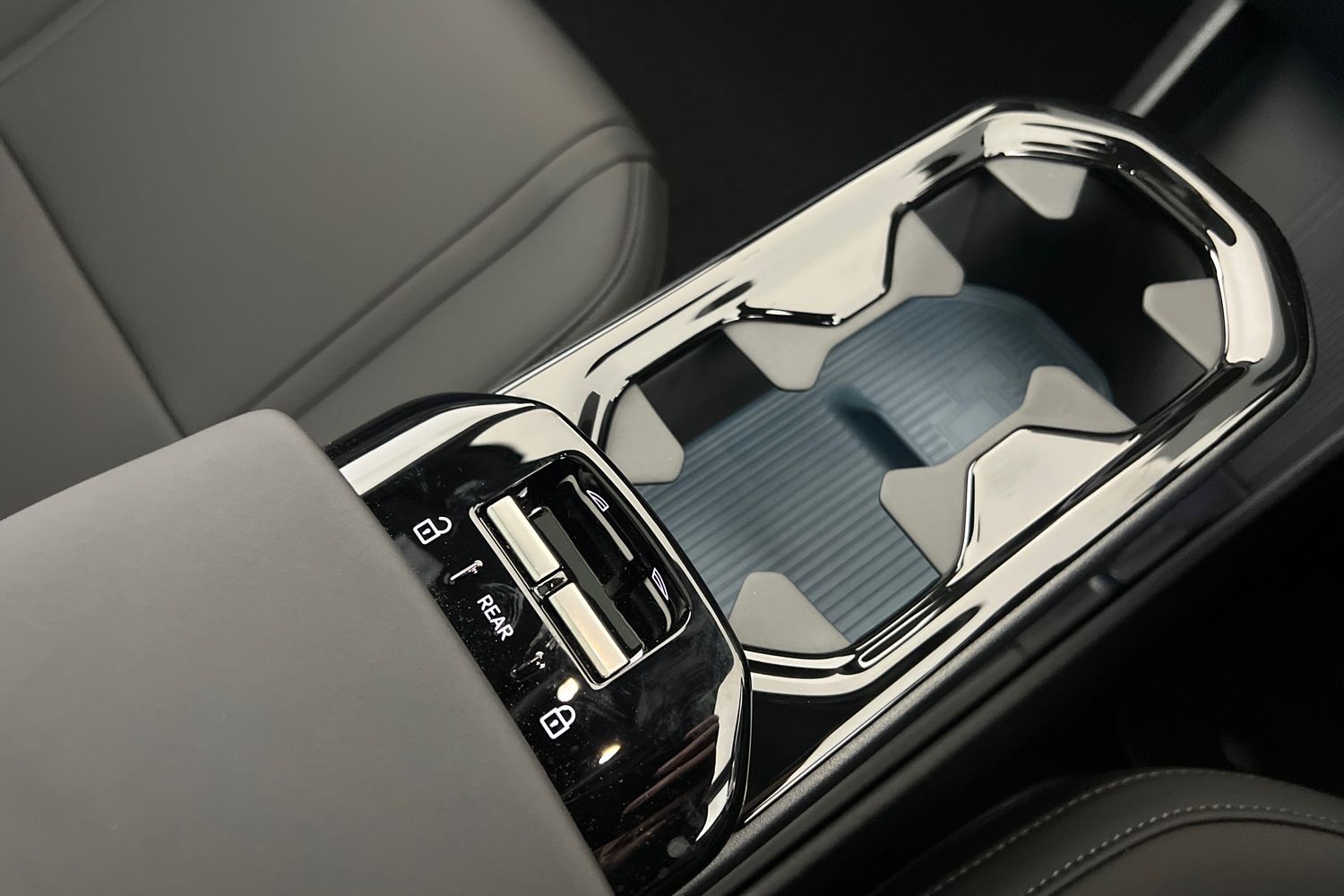 Used Volvo EX30 2025 for sale - 76479691: Photo 13