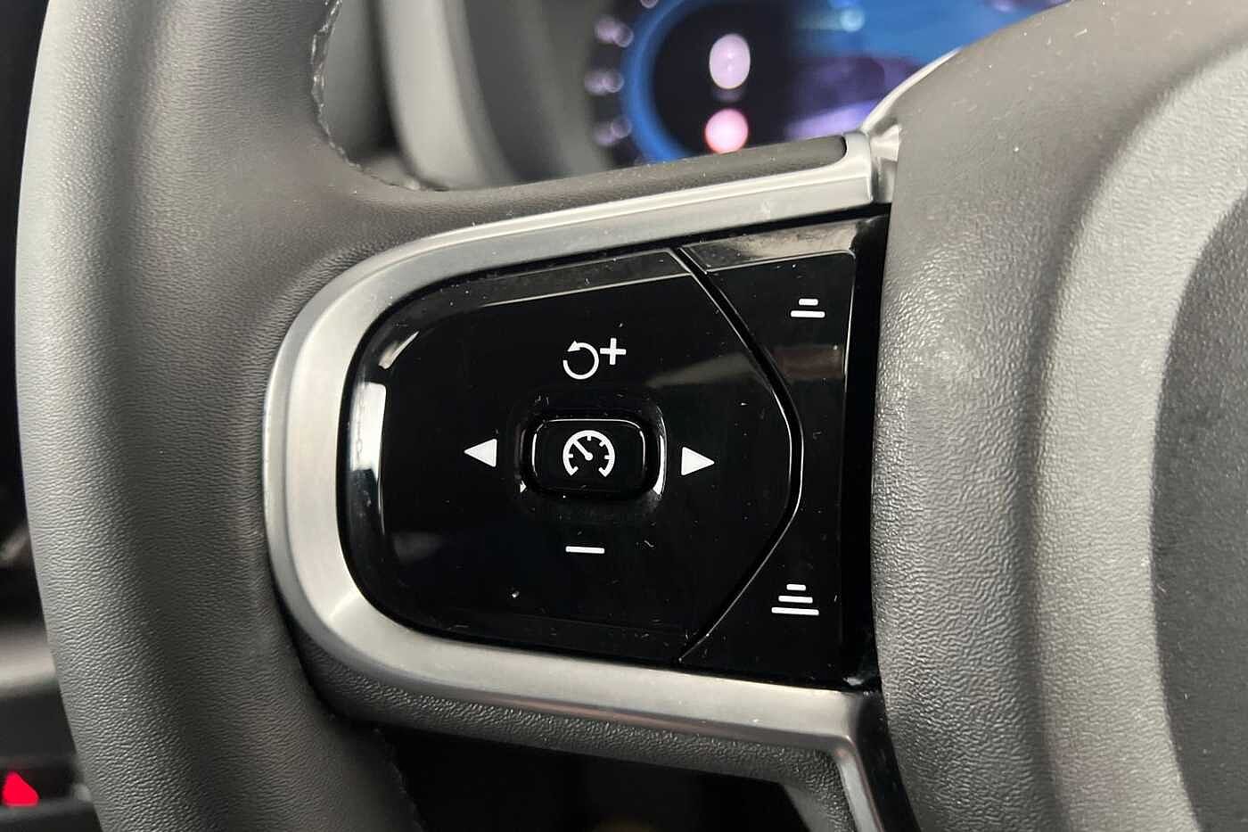 Used Volvo XC60 2022 for sale - 76556787: Photo 11