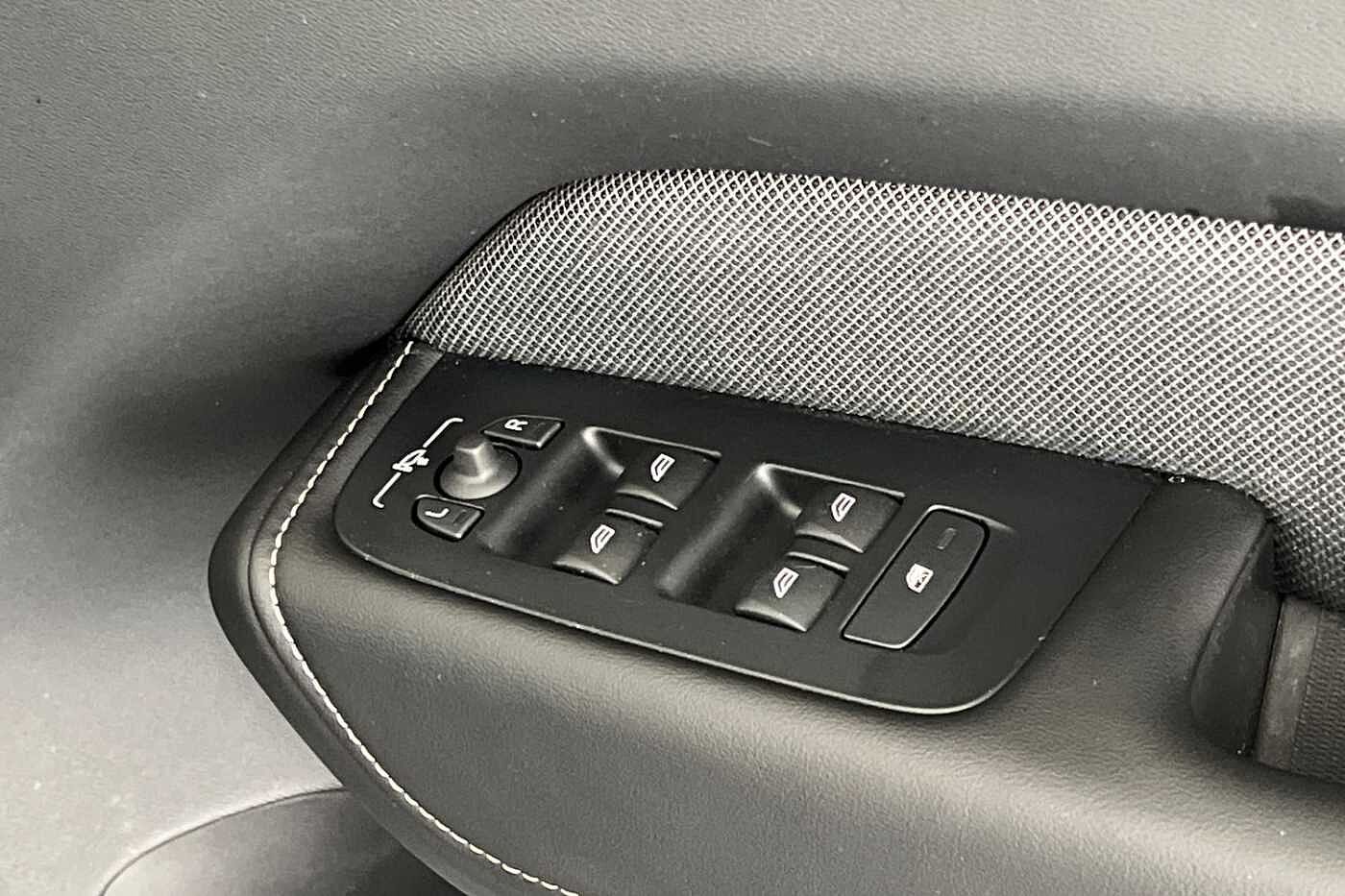 Used Volvo XC60 2022 for sale - 76556787: Photo 29