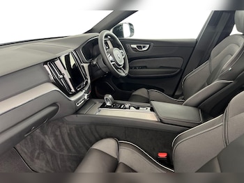 Used Volvo XC60 2022 for sale - 76556787: Photo