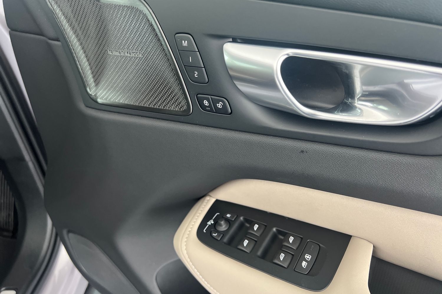 Used Volvo XC60 2025 for sale - 76007706: Photo 30