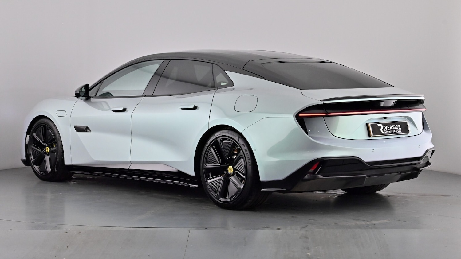 Used Lotus Emeya 2025 for sale - 77420343: Photo 2