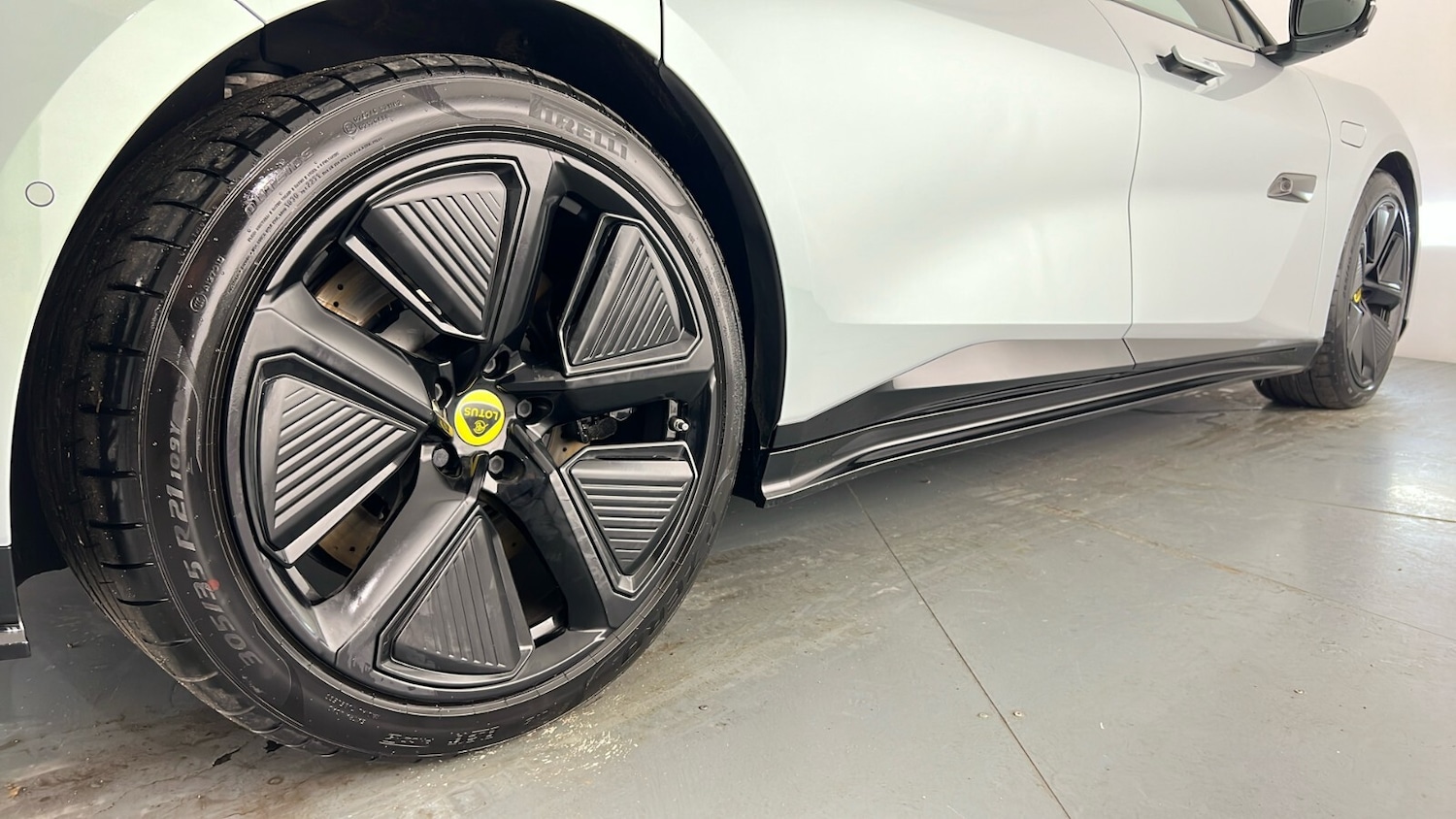 Used Lotus Emeya 2025 for sale - 77420343: Photo 32