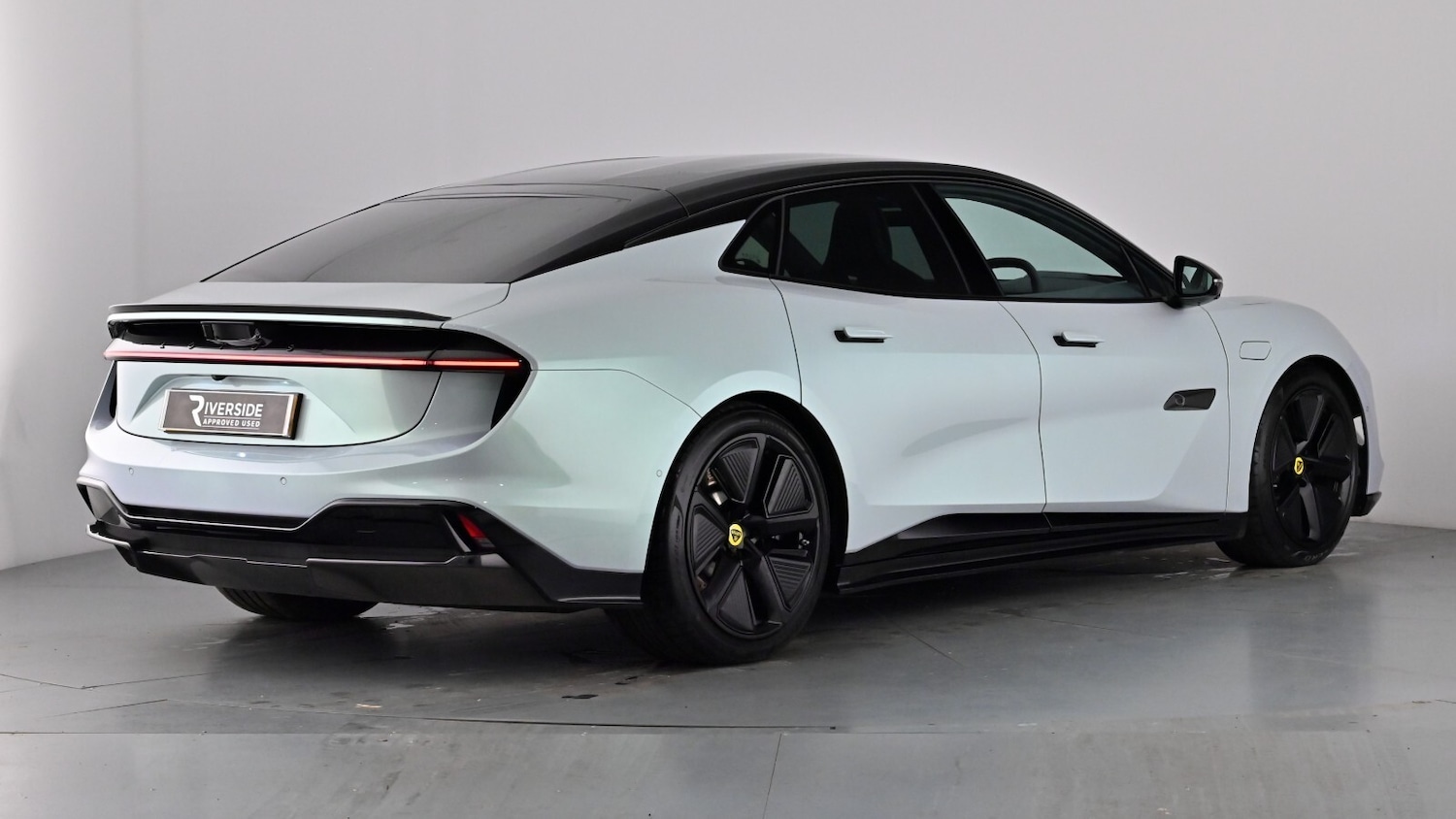 Used Lotus Emeya 2025 for sale - 77420343: Photo 7