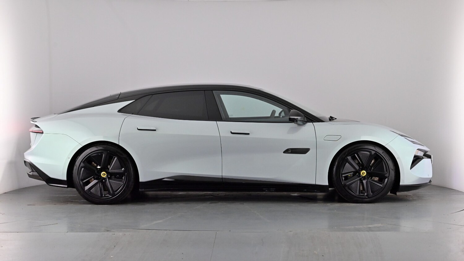 Used Lotus Emeya 2025 for sale - 77420343: Photo 86