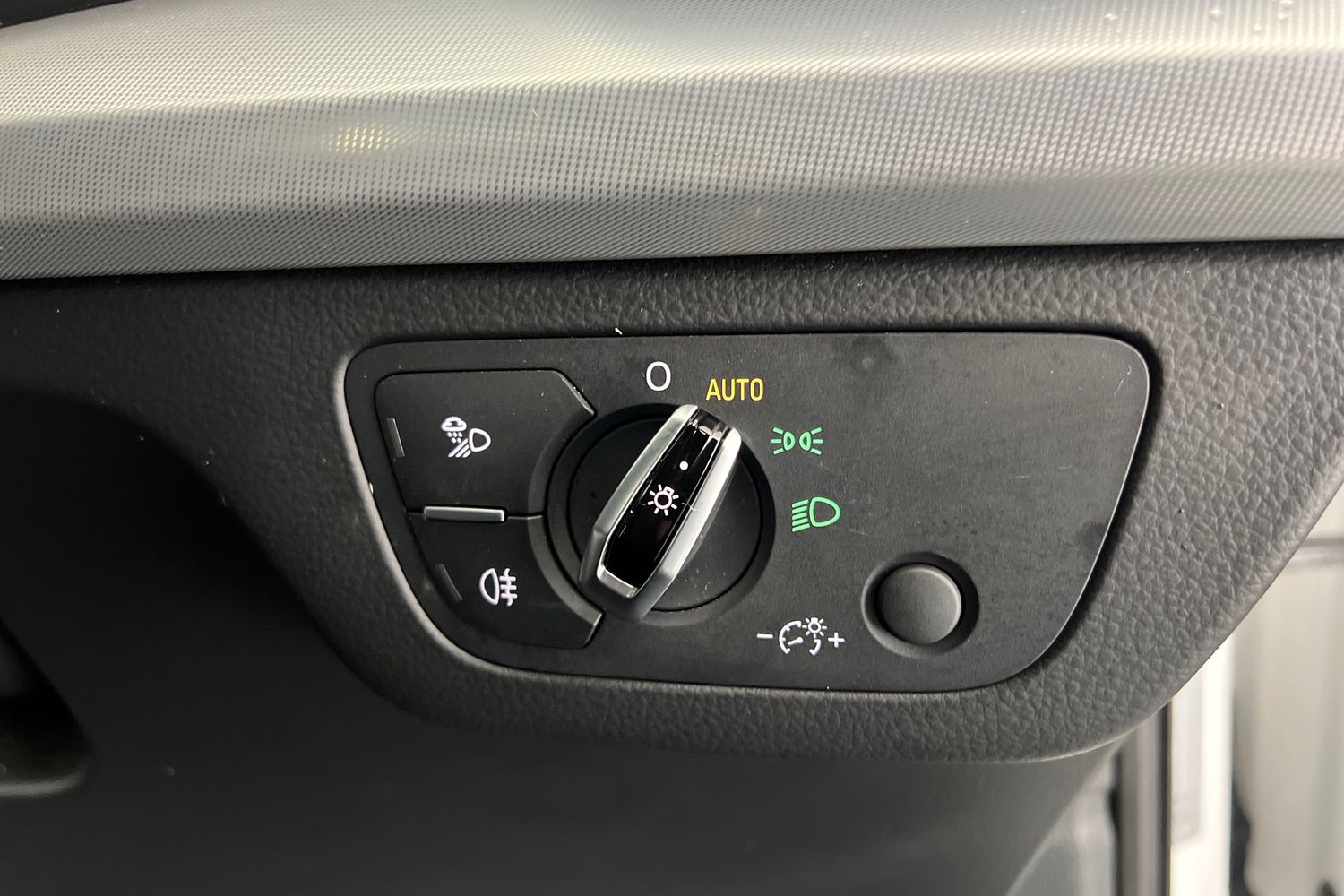 Used Audi Q5 2017 for sale - 77019926: Photo 32