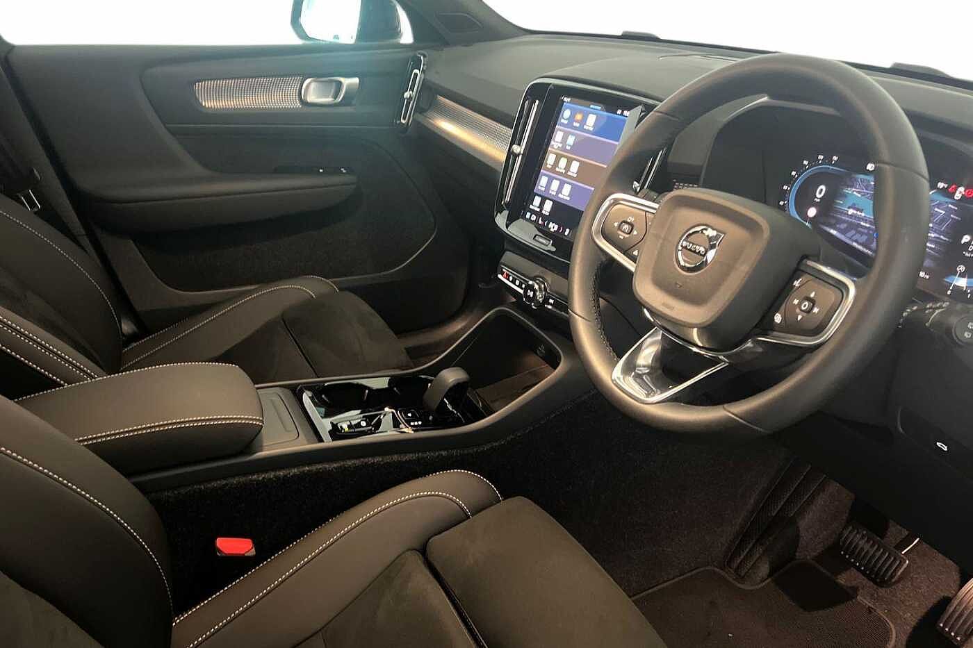 Used Volvo XC40 2025 for sale - 76161289: Photo 10