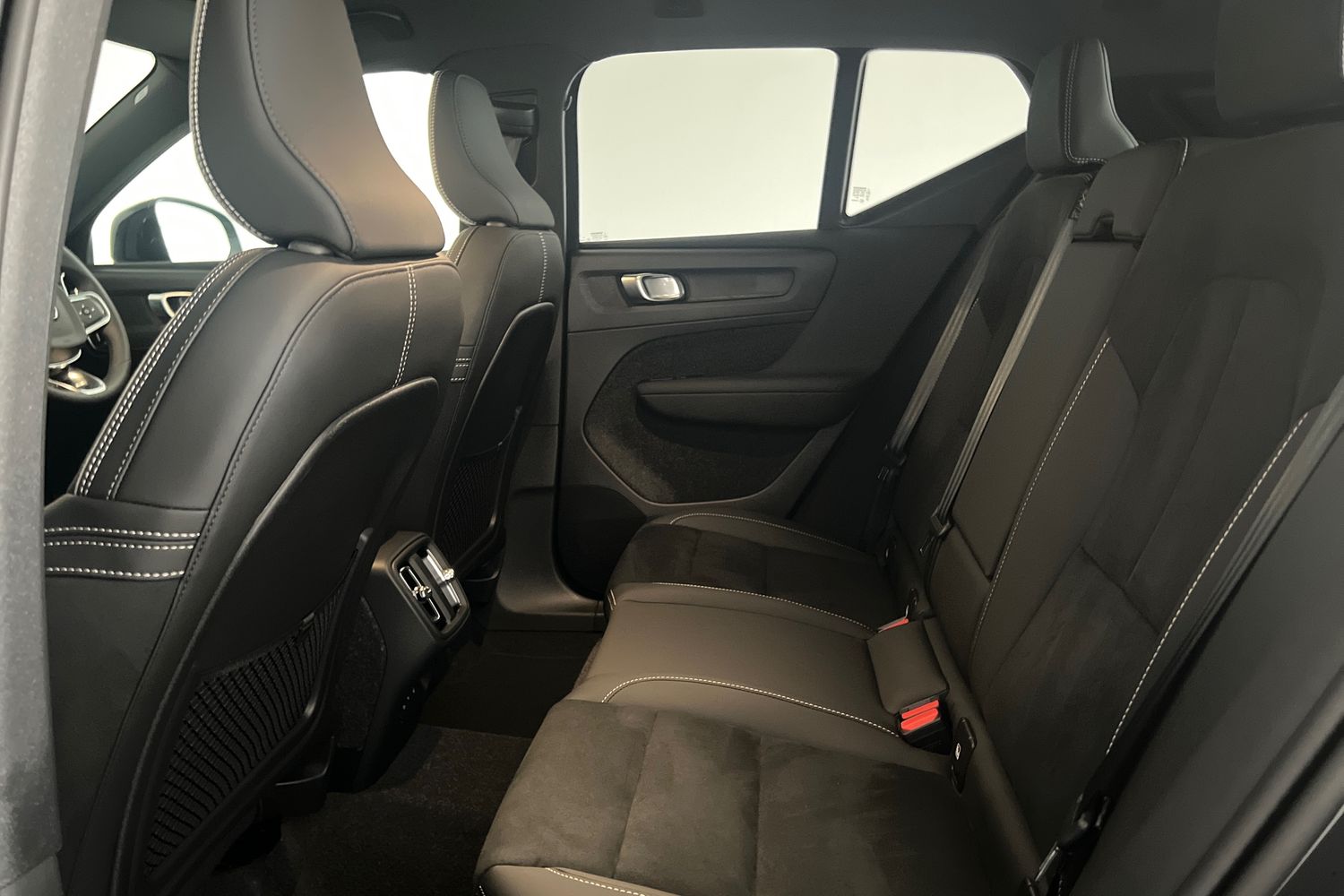 Used Volvo XC40 2025 for sale - 76161289: Photo 17