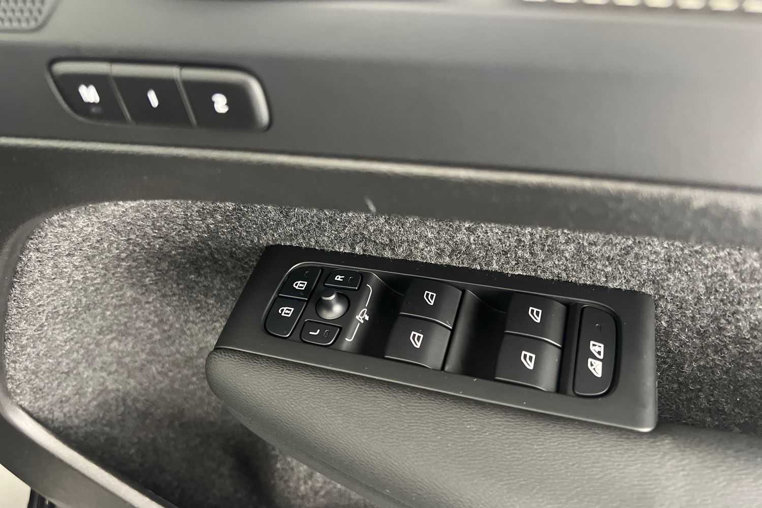 Used Volvo XC40 2025 for sale - 76161289: Photo 29