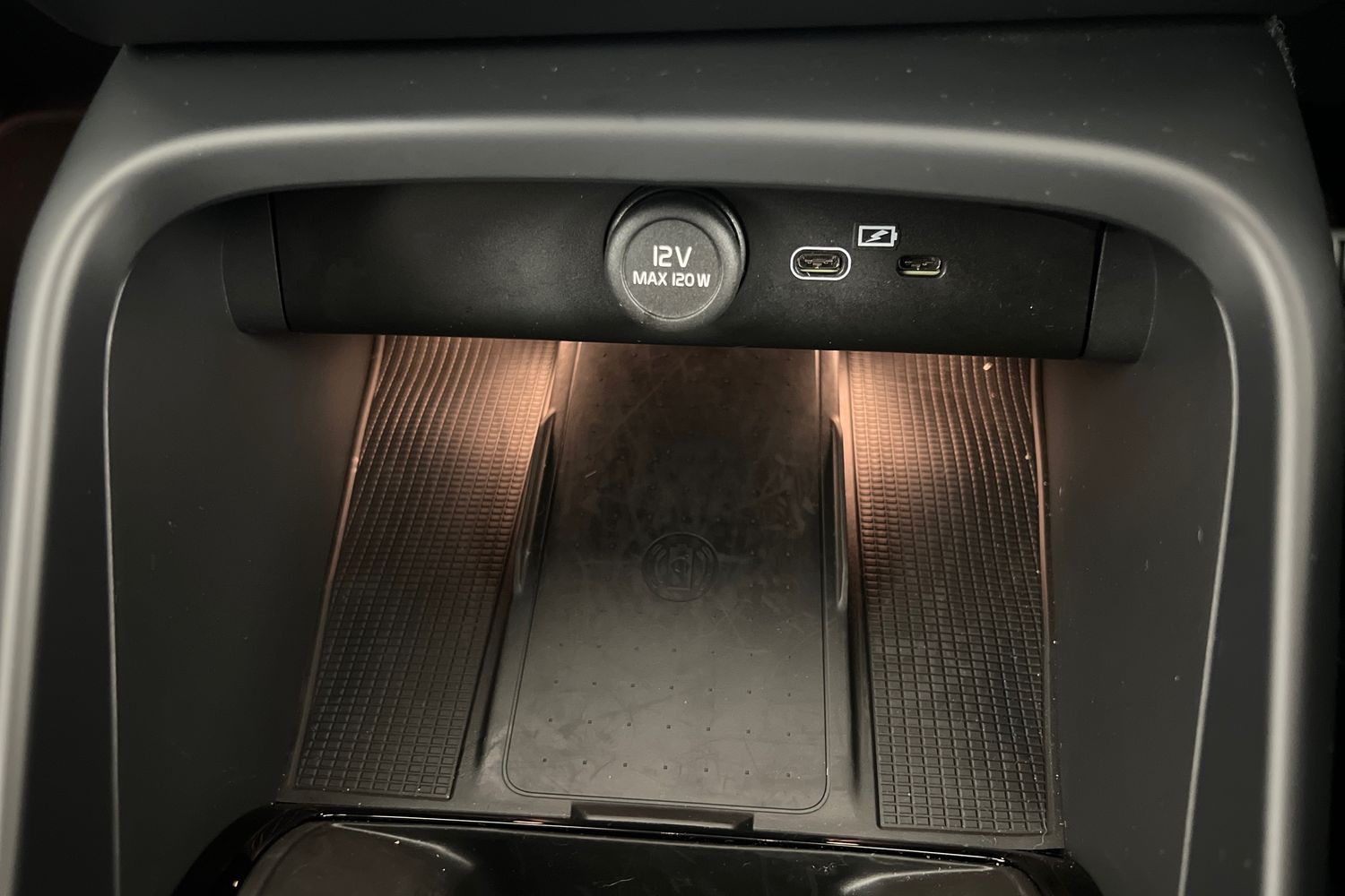 Used Volvo XC40 2025 for sale - 76161289: Photo 33