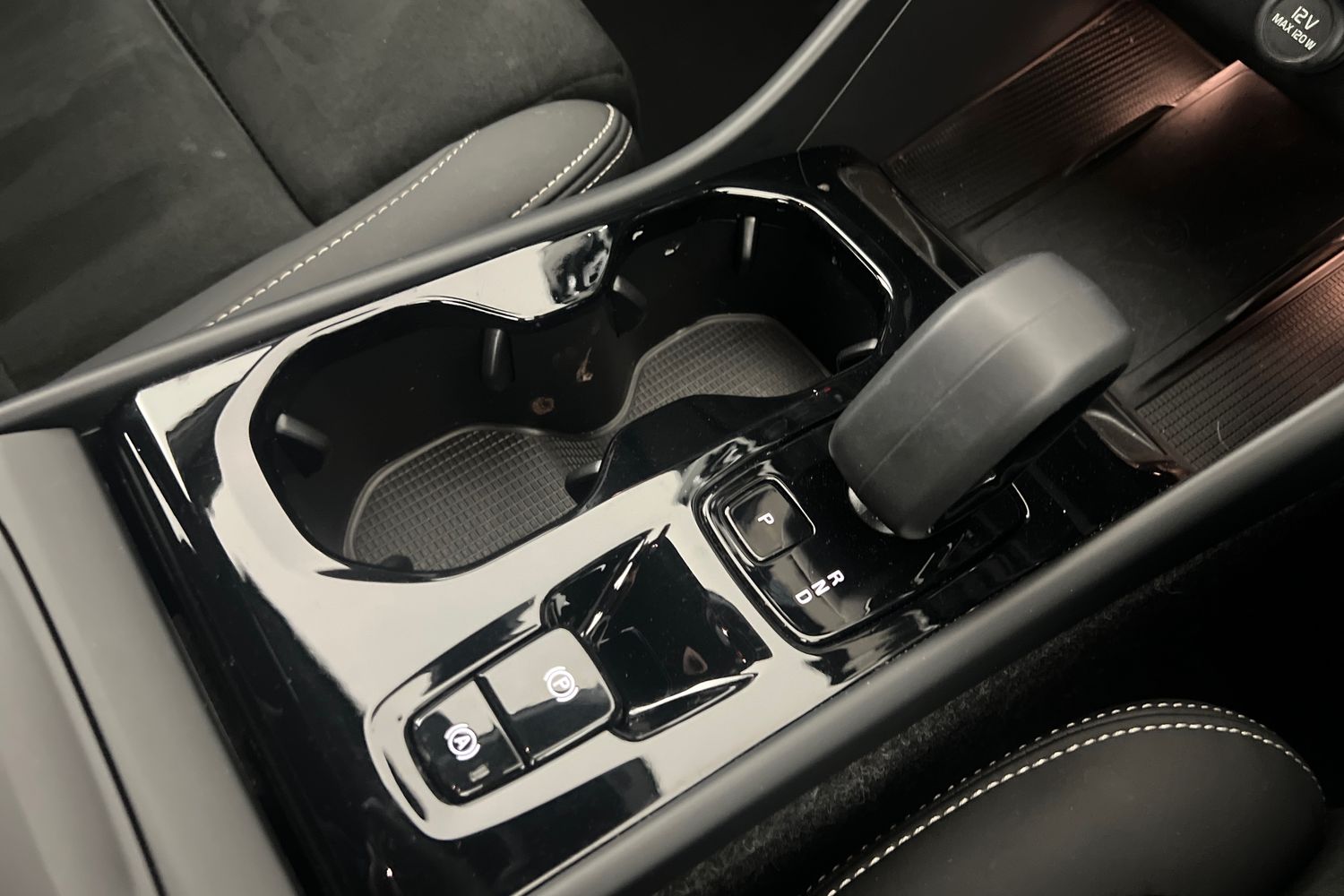 Used Volvo XC40 2025 for sale - 76066925: Photo 13