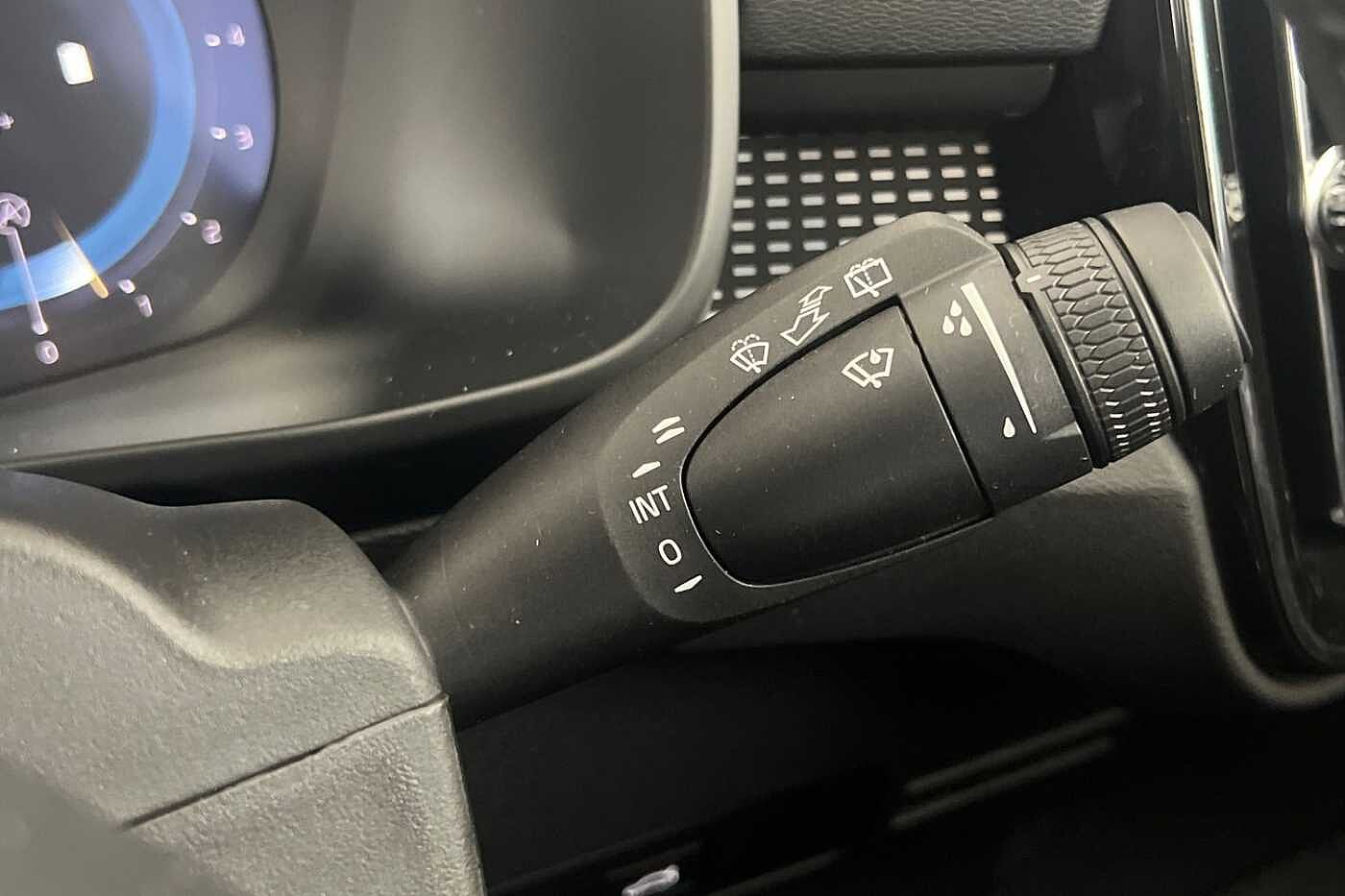 Used Volvo XC40 2025 for sale - 76066925: Photo 37