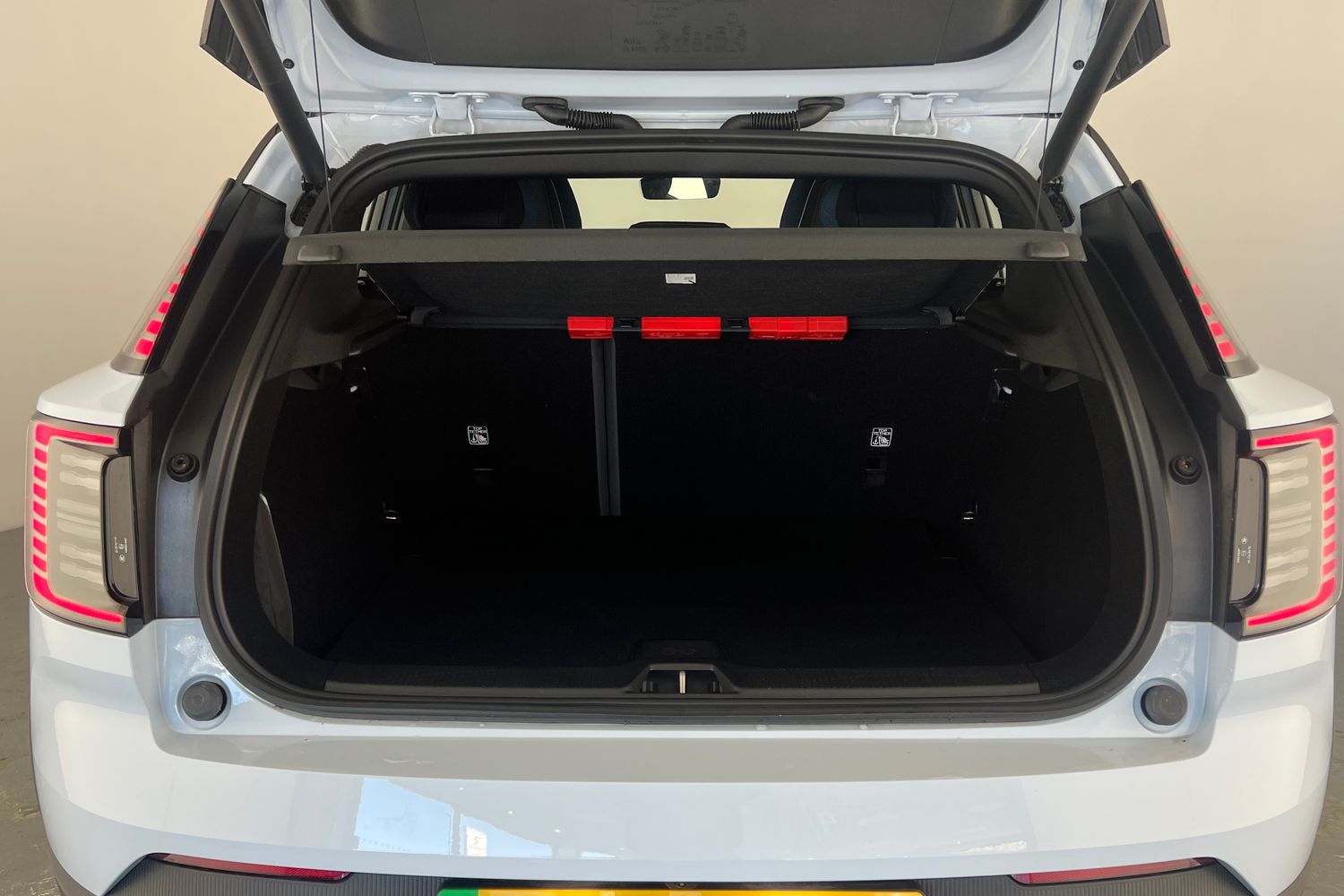 Used Volvo EX30 2025 for sale - 77545245: Photo 8