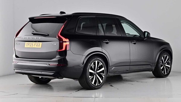 Used Volvo XC90 2025 for sale - 75440115: Photo 2