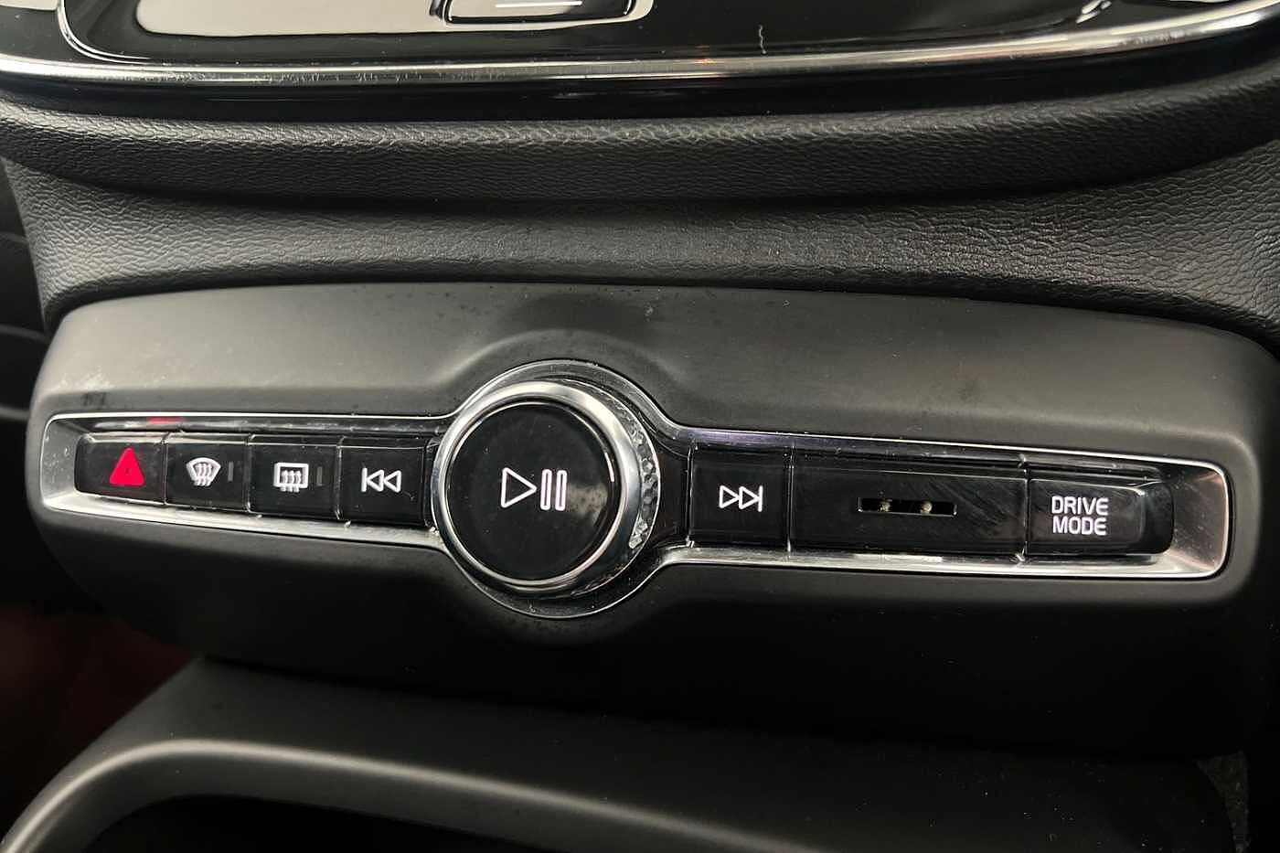 Used Volvo XC40 2021 for sale - 76817751: Photo 14